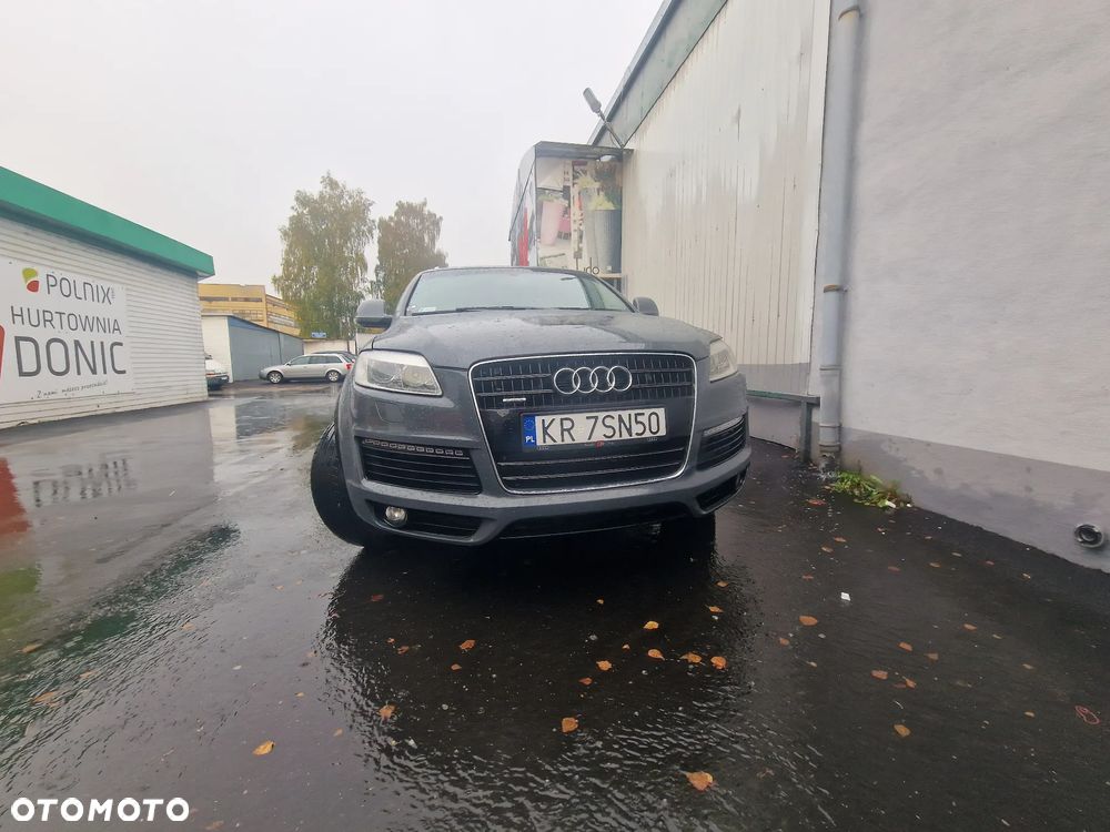 Audi Q7 - 17