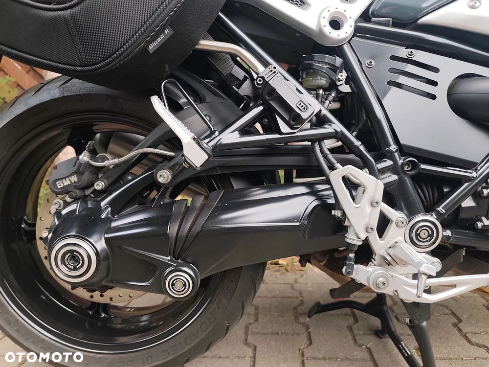 BMW R - 12