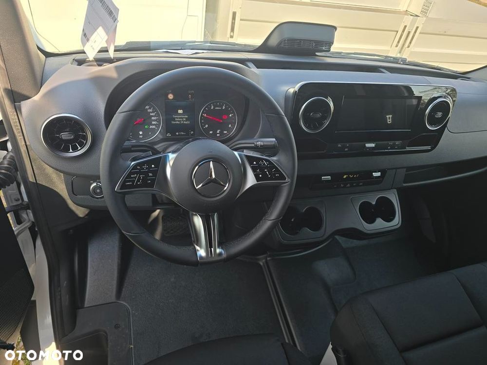 Mercedes-Benz Sprinter 317 CDI Long PRO 9G-Tronic - 17