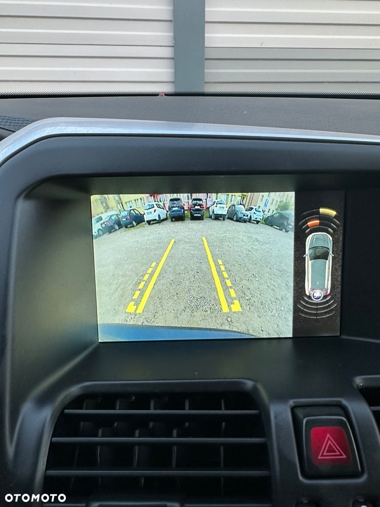 Volvo XC 60 T5 Drive-E Momentum - 18