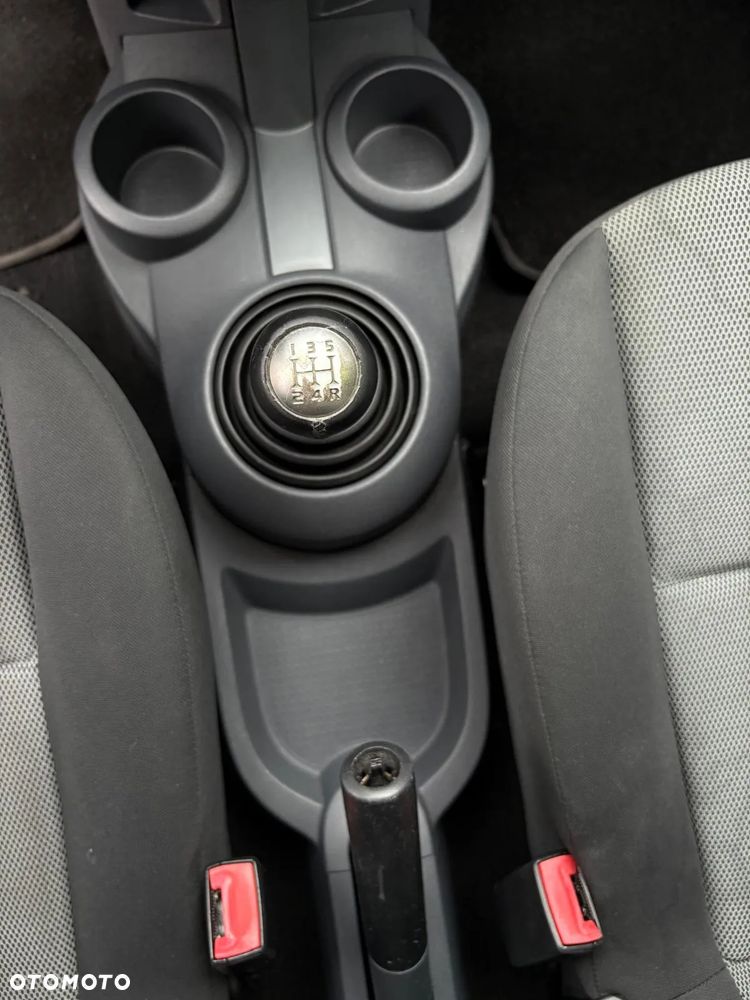 Mitsubishi Colt 1.3 Intense - 10