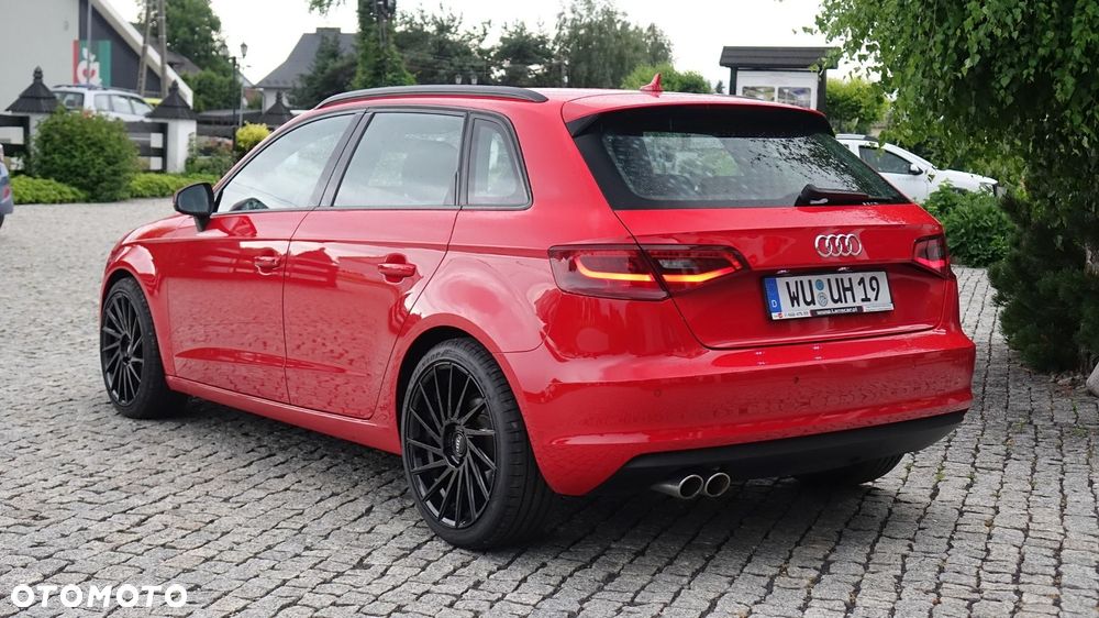 Audi A3 Sportback - 12