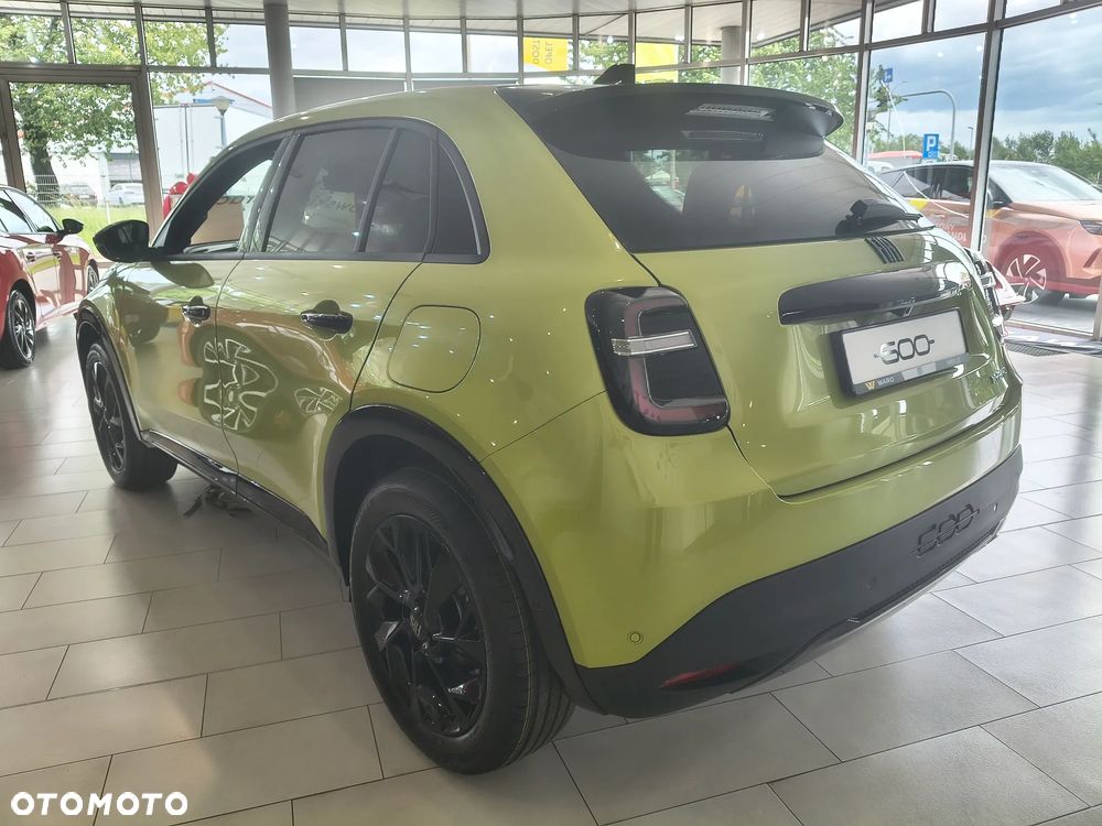 Fiat 600 1.2 Turbo Sport eDCT - 6