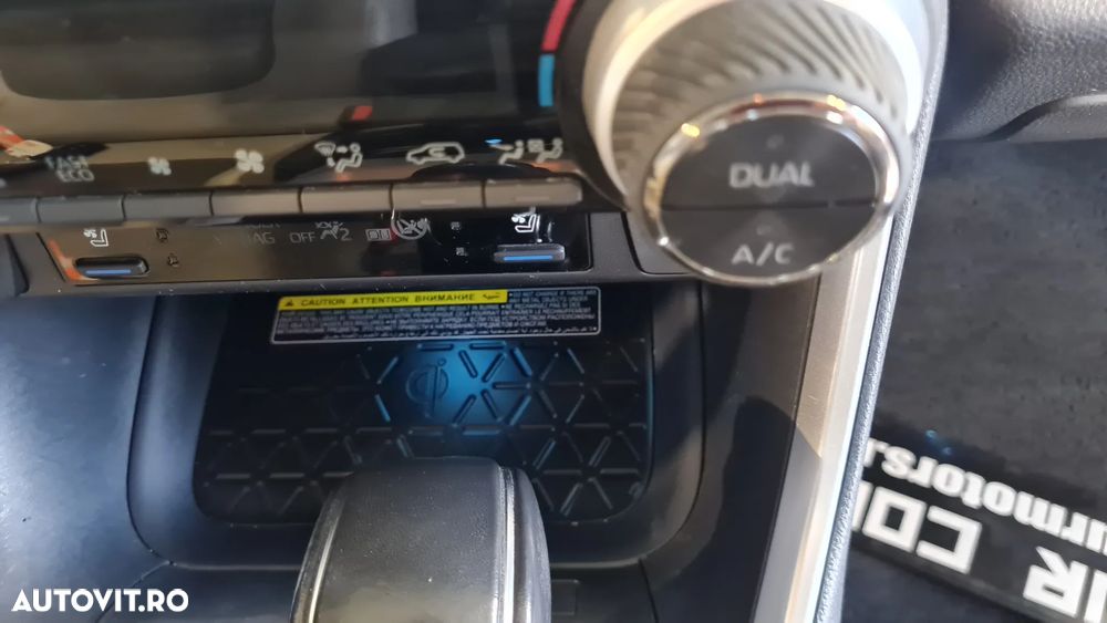 Toyota RAV4 2.5 4x4 Lounge - 22