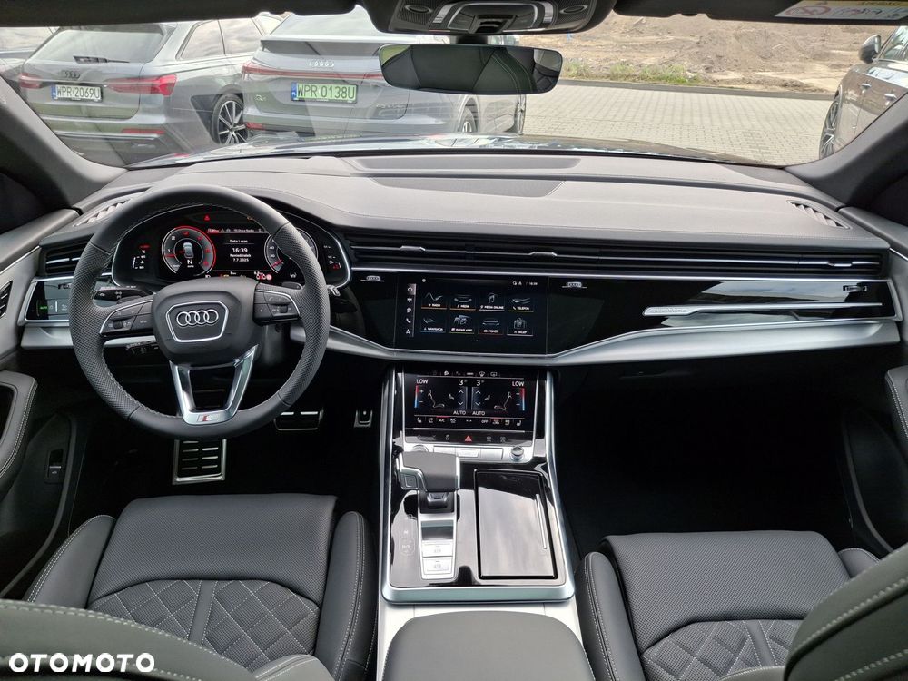 Audi Q8 - 15
