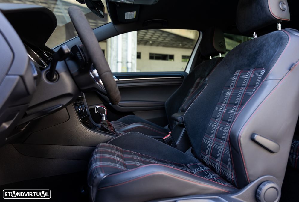 VW Golf GTI Performance BlueMotion DSG - 26