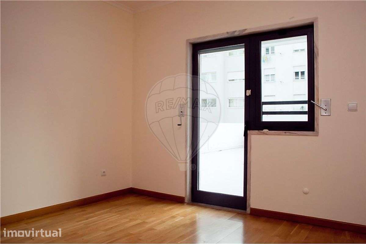 Apartamento T1 para arrendamento - Grande imagem: 4/14