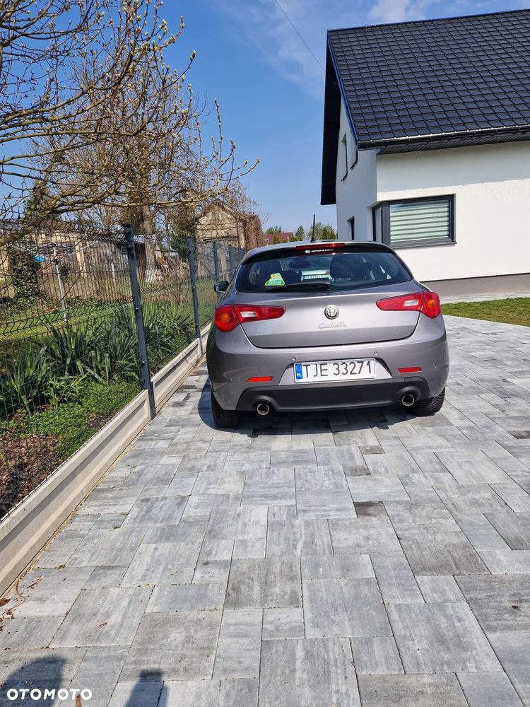 Alfa Romeo Giulietta 2.0 JTDM 16V - 6