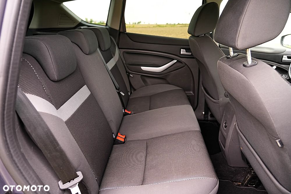 Ford Kuga 2.0 TDCi 2x4 Champions Edition - 22