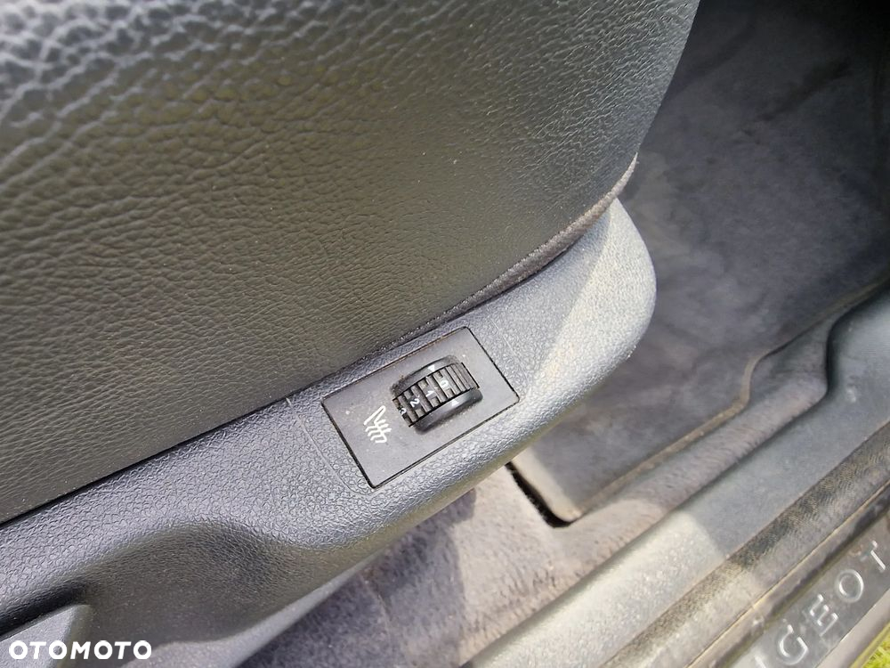 Peugeot 3008 2.0 HDi Premium - 12