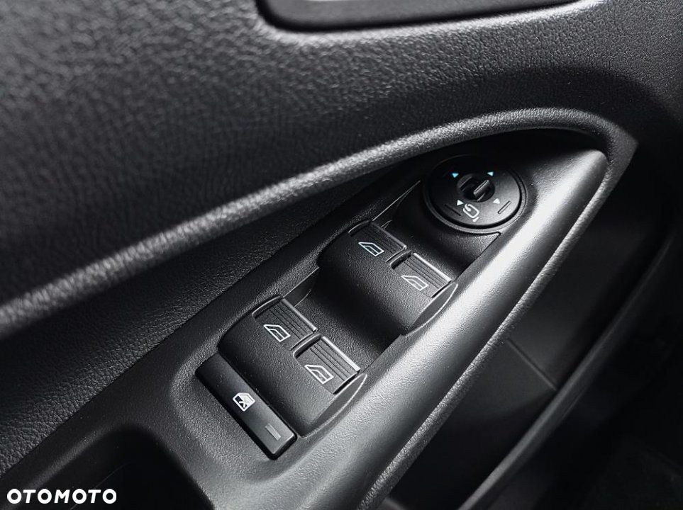 Ford Tourneo Connect - 28