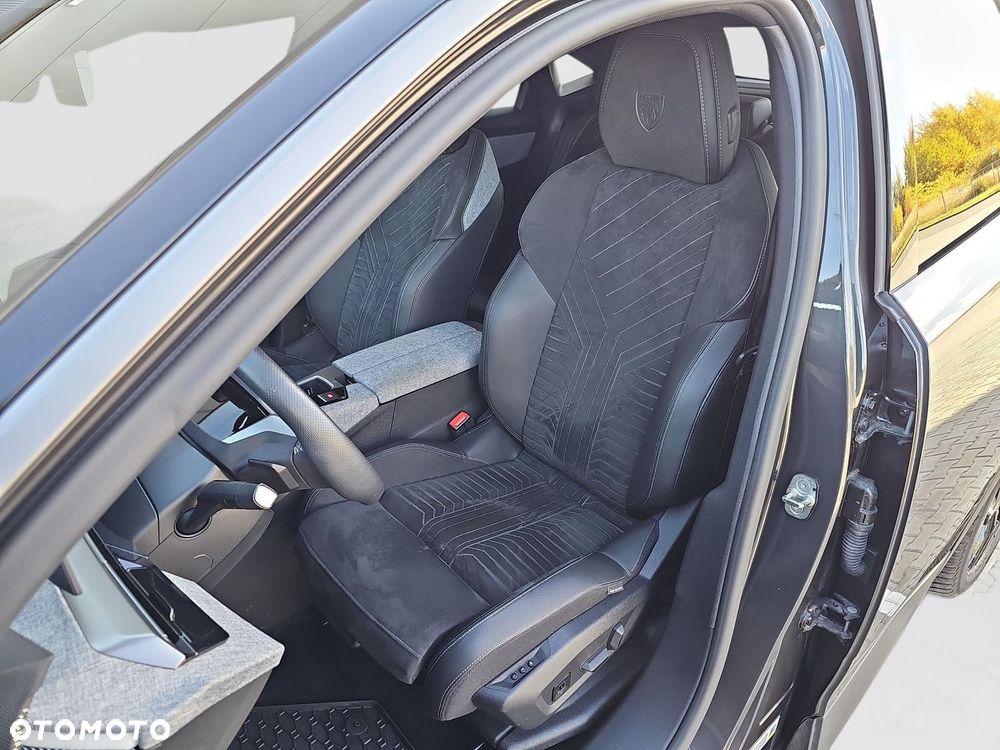 Peugeot 3008 1.2 PureTech mHEV GT S&S e-DCS6 - 12