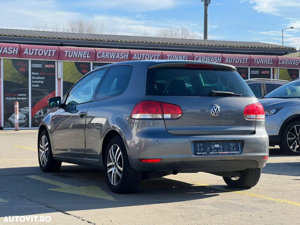 Volkswagen Golf - 4