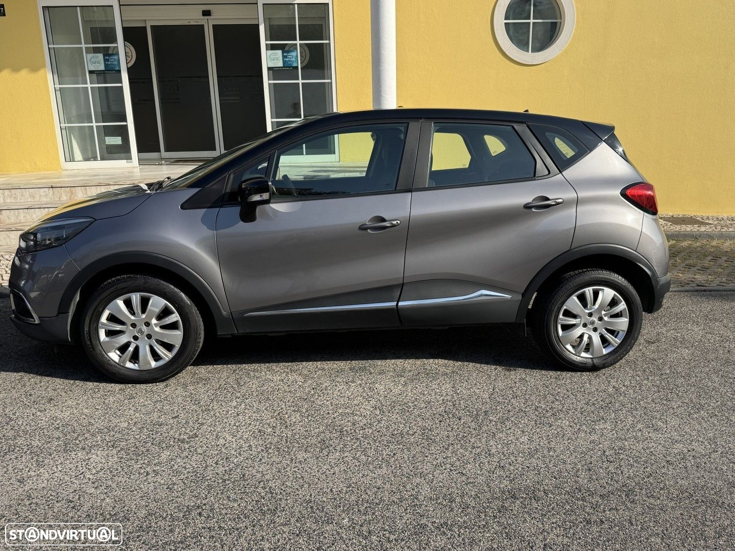 Renault Captur 0.9 TCE Exclusive - 2