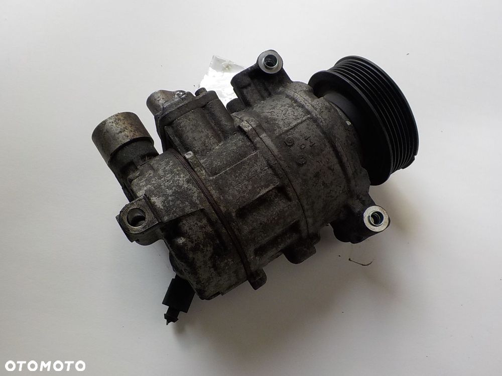 AUDI A4 B6 2.0 TDI SPRĘŻARKA POMPA KLIMATYZACJI 8E0260805BP - 3