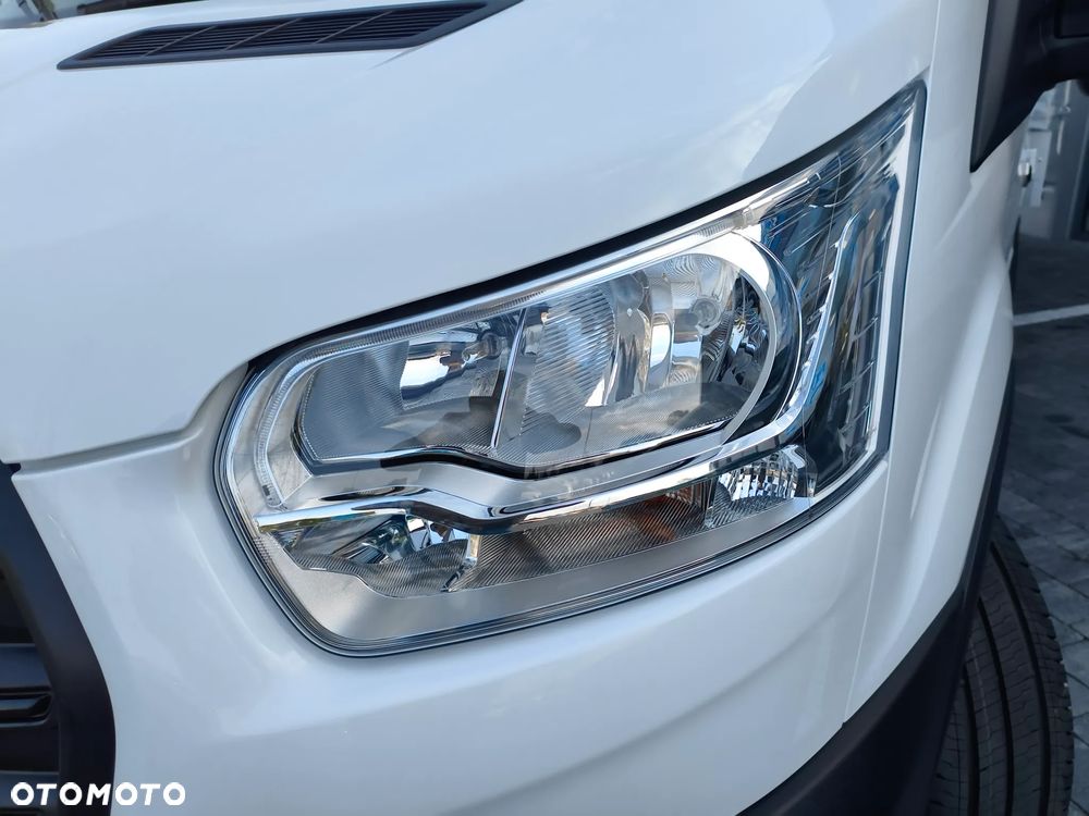 Ford Transit Podwójna kabina plandeka - 25