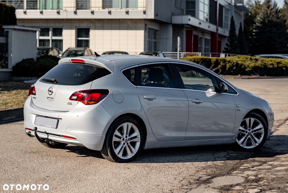 Opel Astra - 11