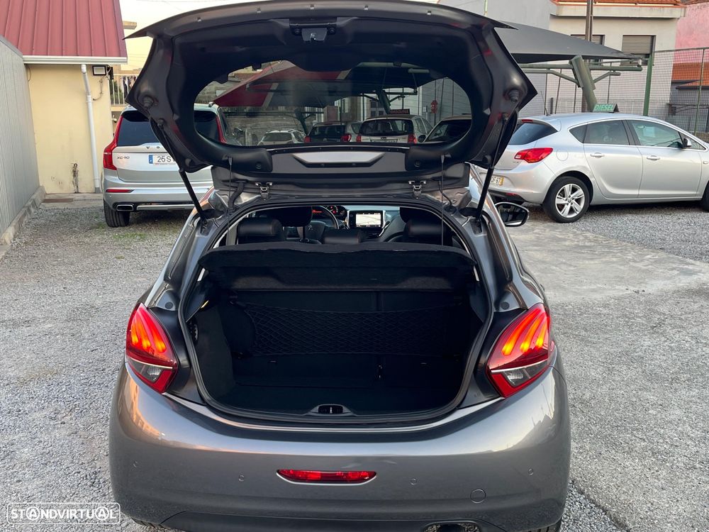 Peugeot 208 1.2 PureTech GT Line - 8