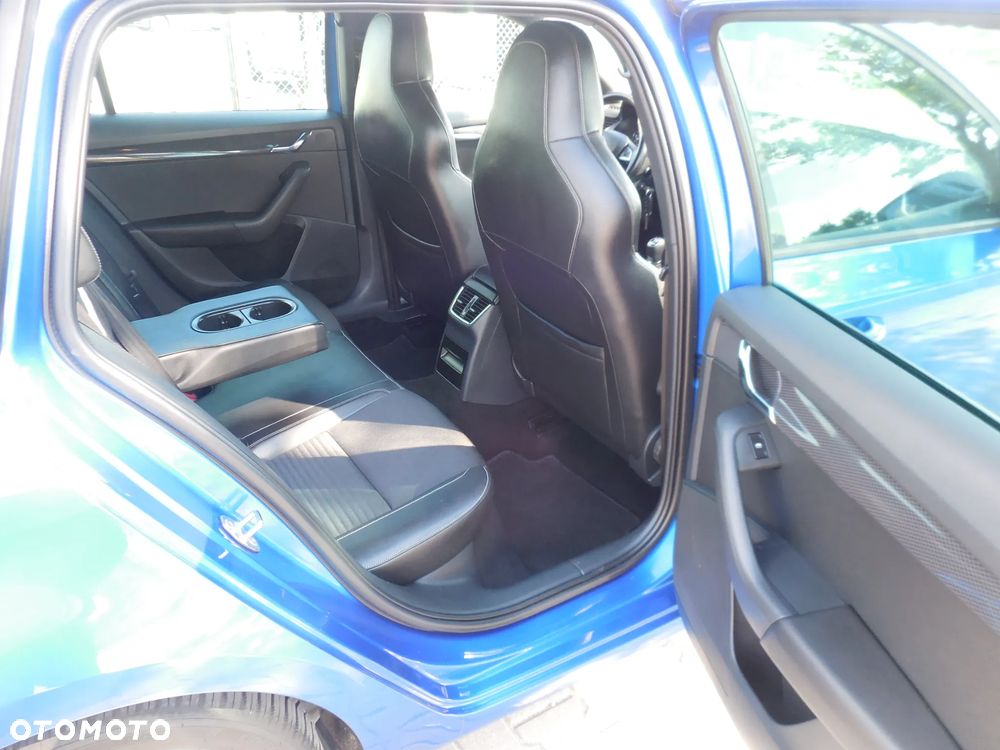 Skoda Octavia 2.0 TDI (Green tec) RS - 14