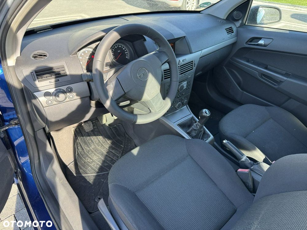 Opel Astra 1.6 Catch me - 18