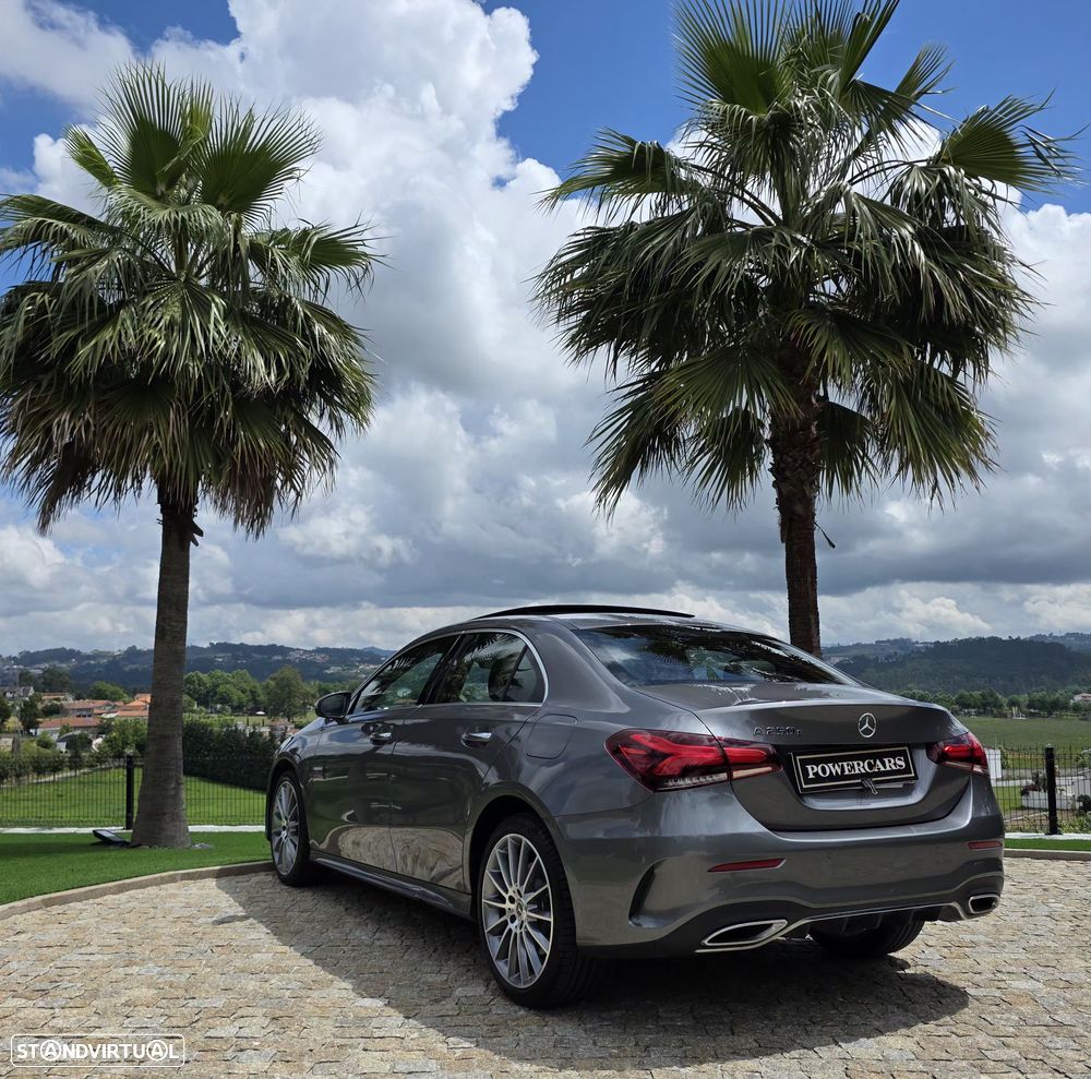 Mercedes-Benz A 250 Limousine e 8G-DCT AMG Line - 12