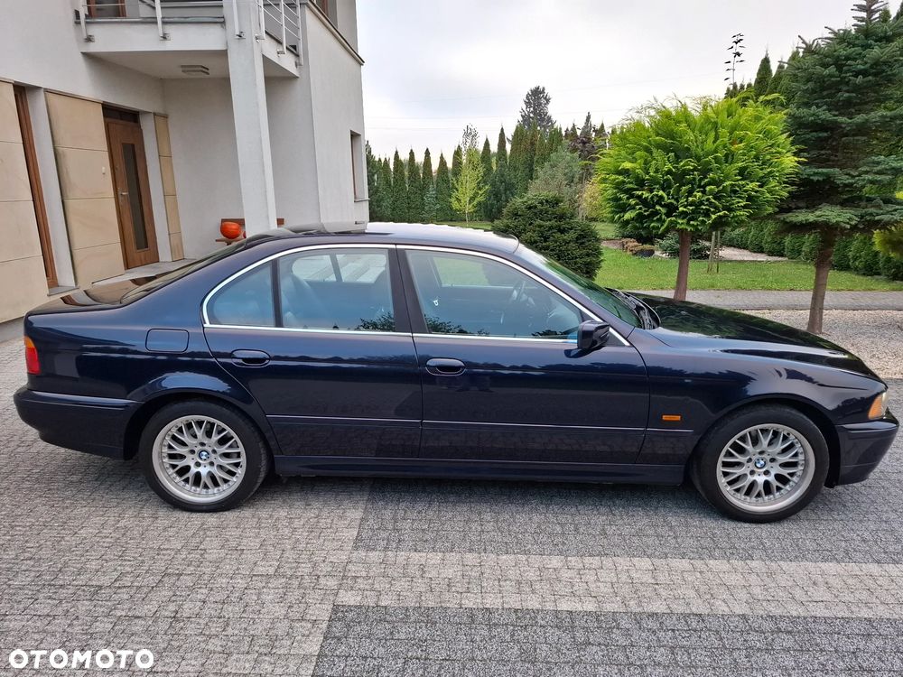 BMW Seria 5 525i - 6