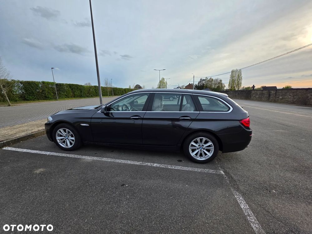BMW Seria 5 520d xDrive - 1