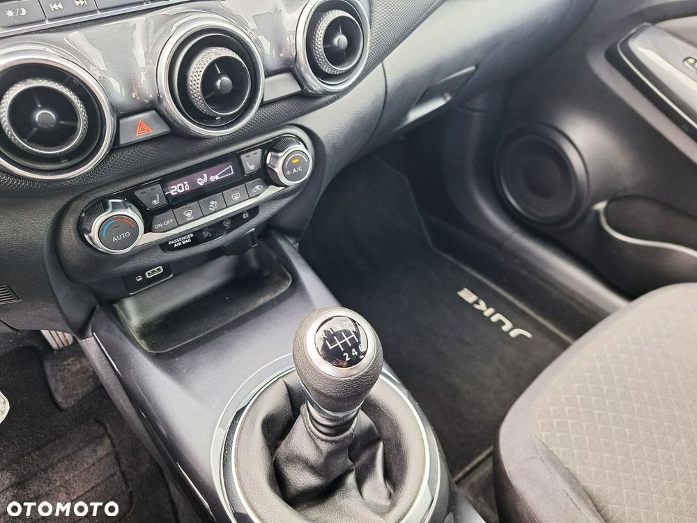Nissan Juke 1.0 DIG-T N-Connecta - 18