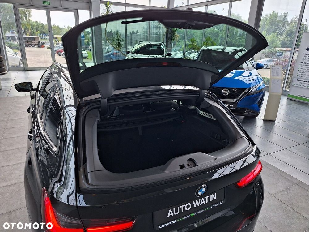 BMW Seria 3 320d xDrive M Sport sport - 15