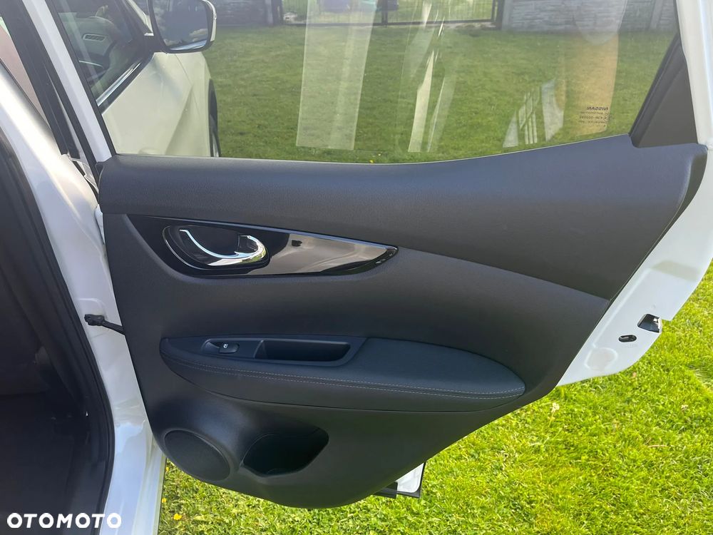 Nissan Qashqai 1.3 DIG-T Acenta - 13