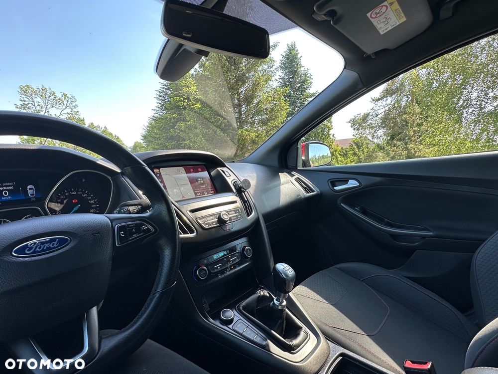 Ford Focus 1.0 EcoBoost ST-Line - 13