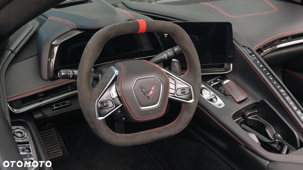 Chevrolet Corvette - 8