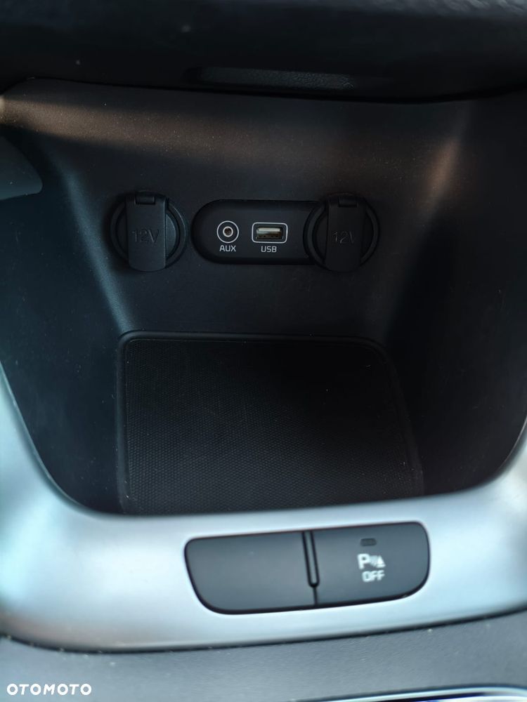 Kia Ceed - 7