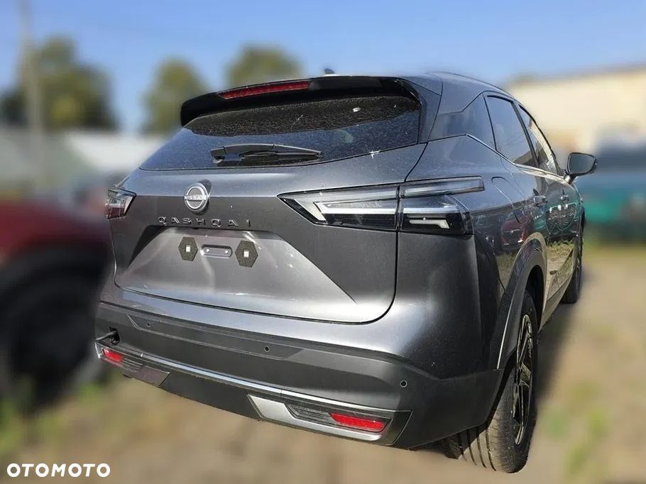 Nissan Qashqai 1.3 DIG-T mHEV N-Connecta Xtronic - 4