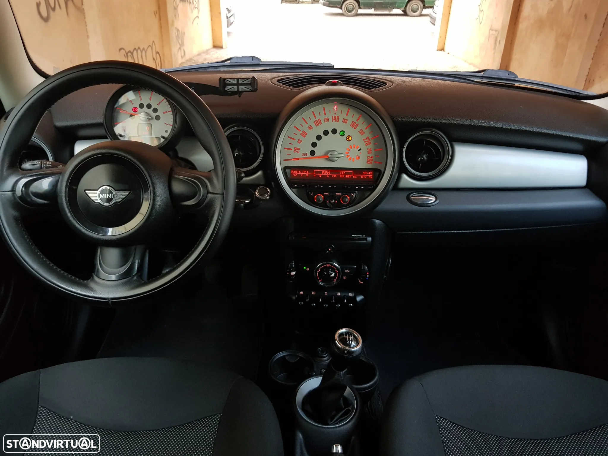 MINI 3 Portas One D - 15