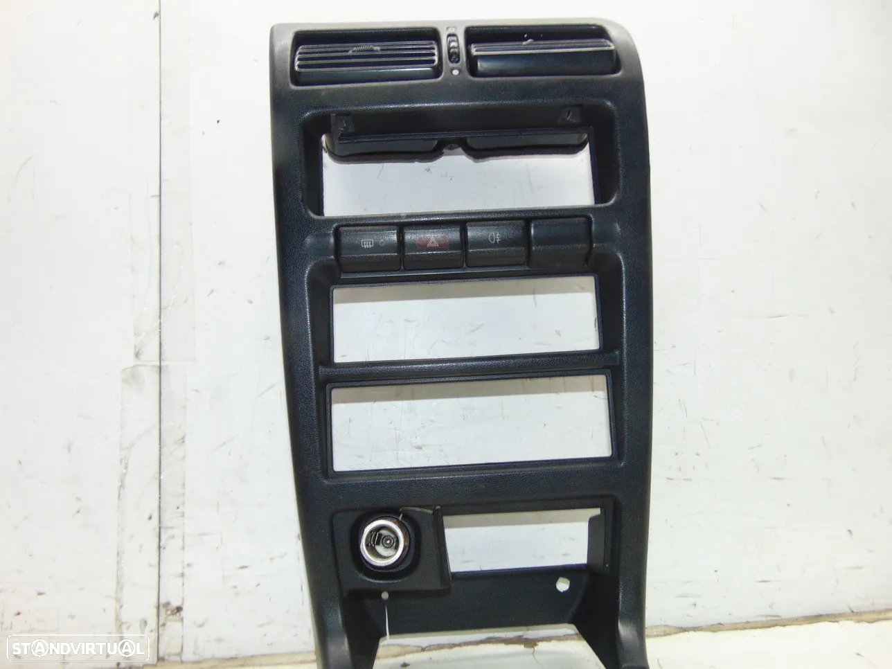 Nissan 100 NX consola frontal/Aeleron - 3