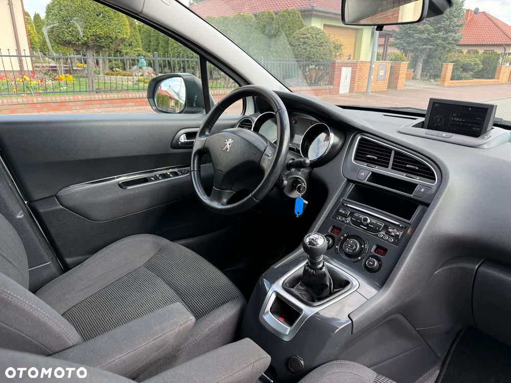 Peugeot 5008 - 30