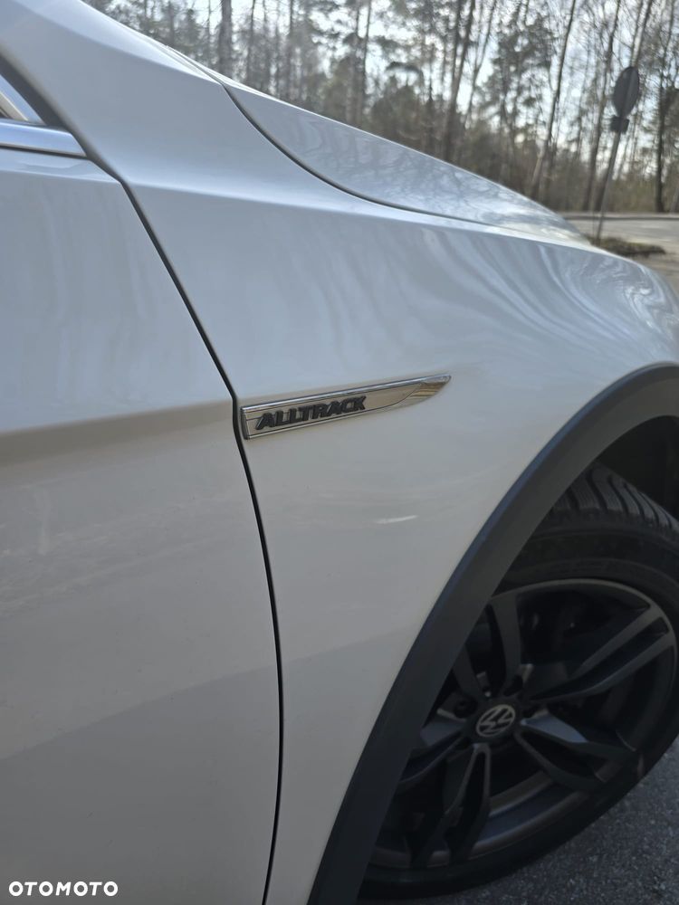 Volkswagen Passat - 14