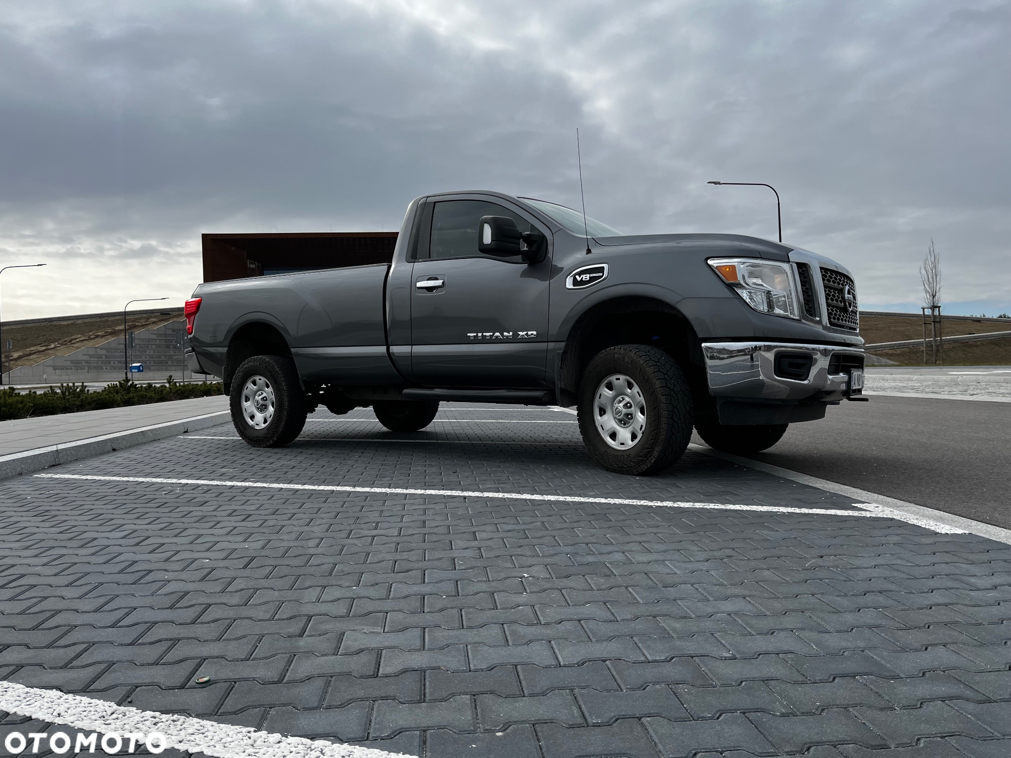 Nissan Titan - 13