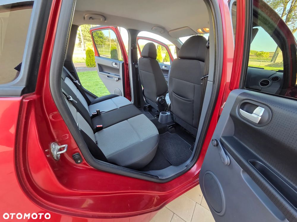 Mitsubishi Colt - 15