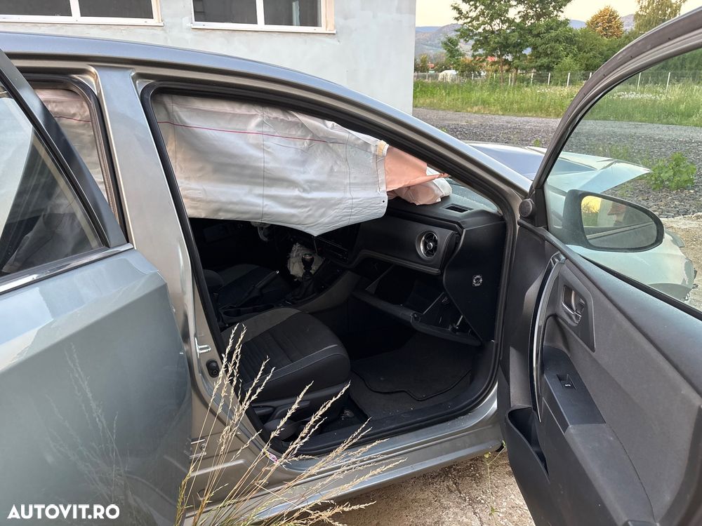 Toyota Auris - 17