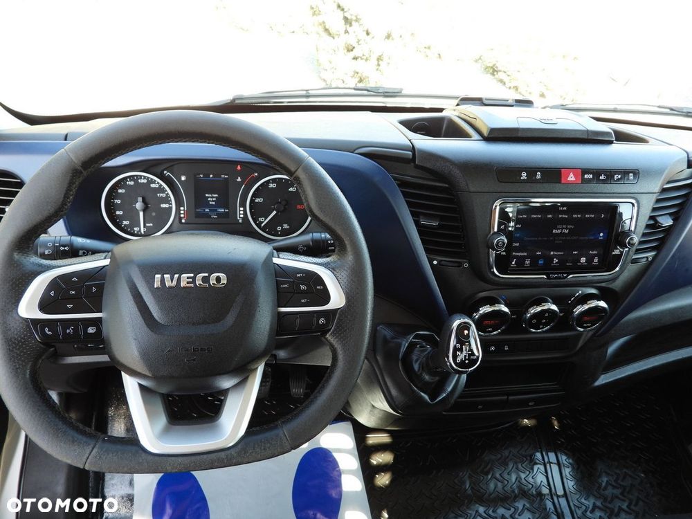 Iveco DAILY 35S16 SKRZYNIA 8 PALET TEMPOMAT LEDY AUTOMAT HI-MATIC KLIMATYZACJA  160KM - 28