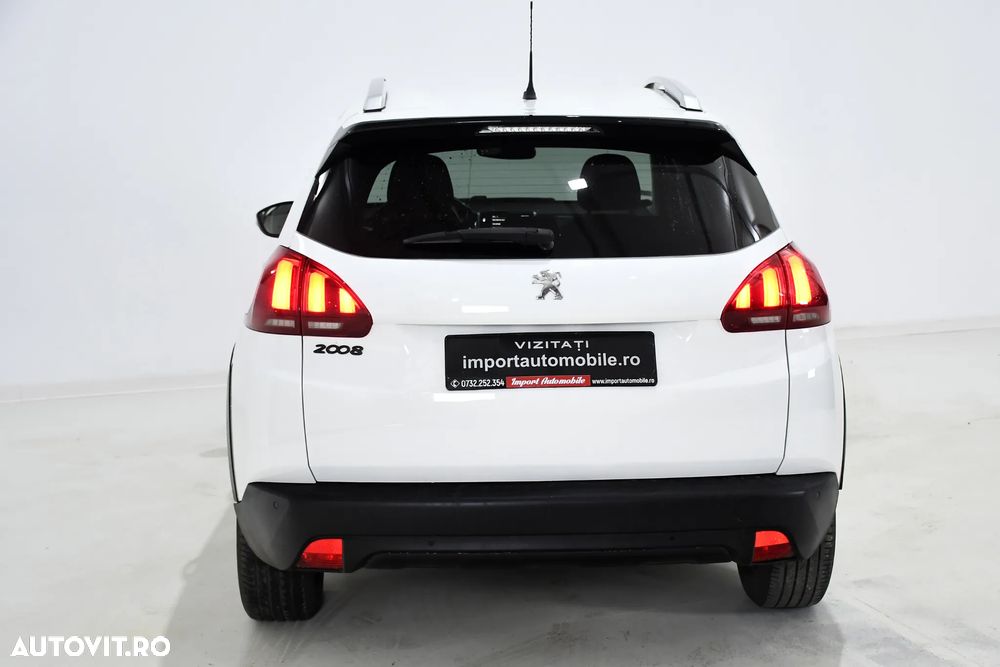 Peugeot 2008 PureTech 110 GPF Stop&Start EAT6 Signature - 11