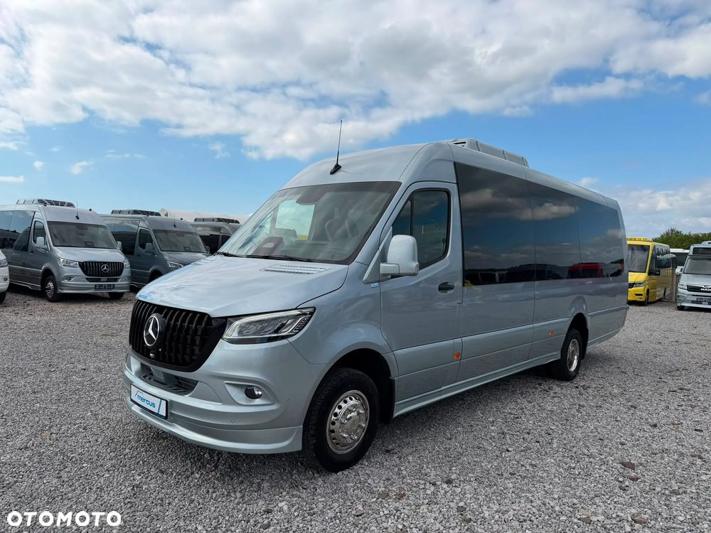 Mercedes-Benz Sprinter 519 - 11