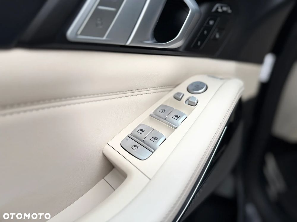 BMW X7 - 17