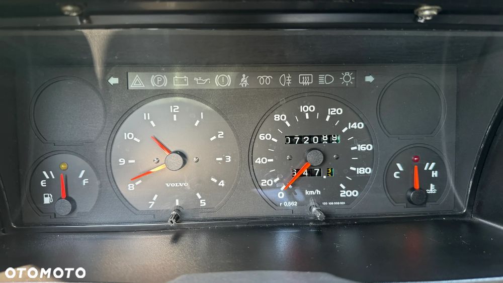 Volvo 340 1.6D DL Sedan - 35