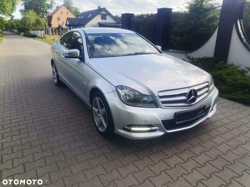 Mercedes-Benz Klasa C 180 7G-TRONIC - 2