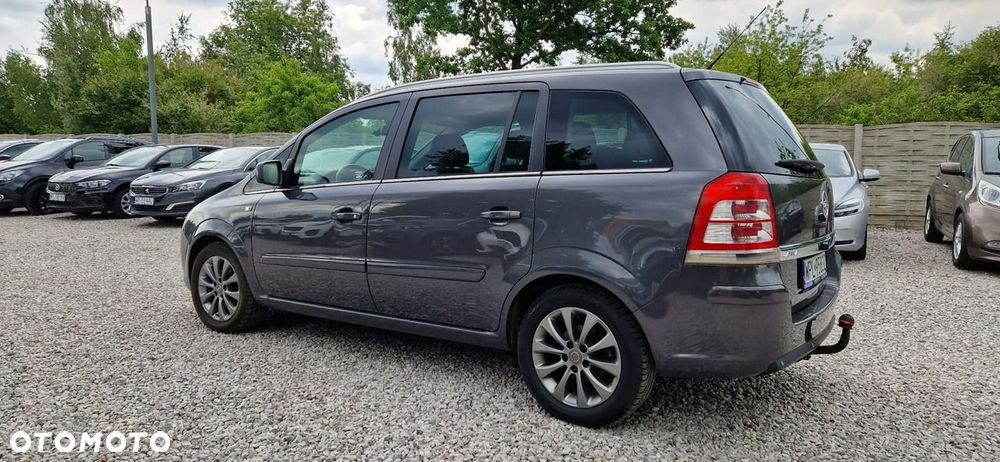 Opel Zafira - 4