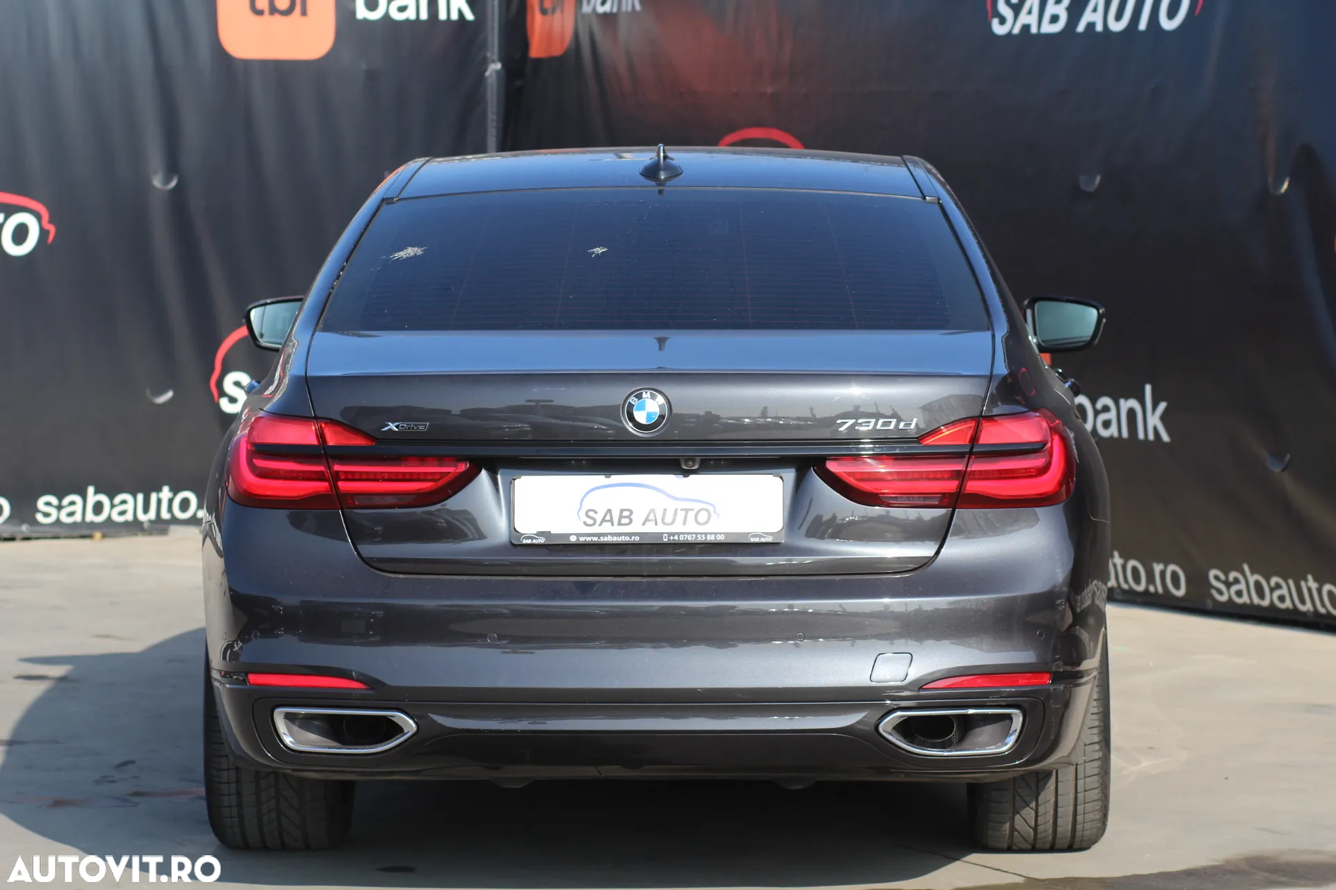 BMW Seria 7 730d xDrive - 26