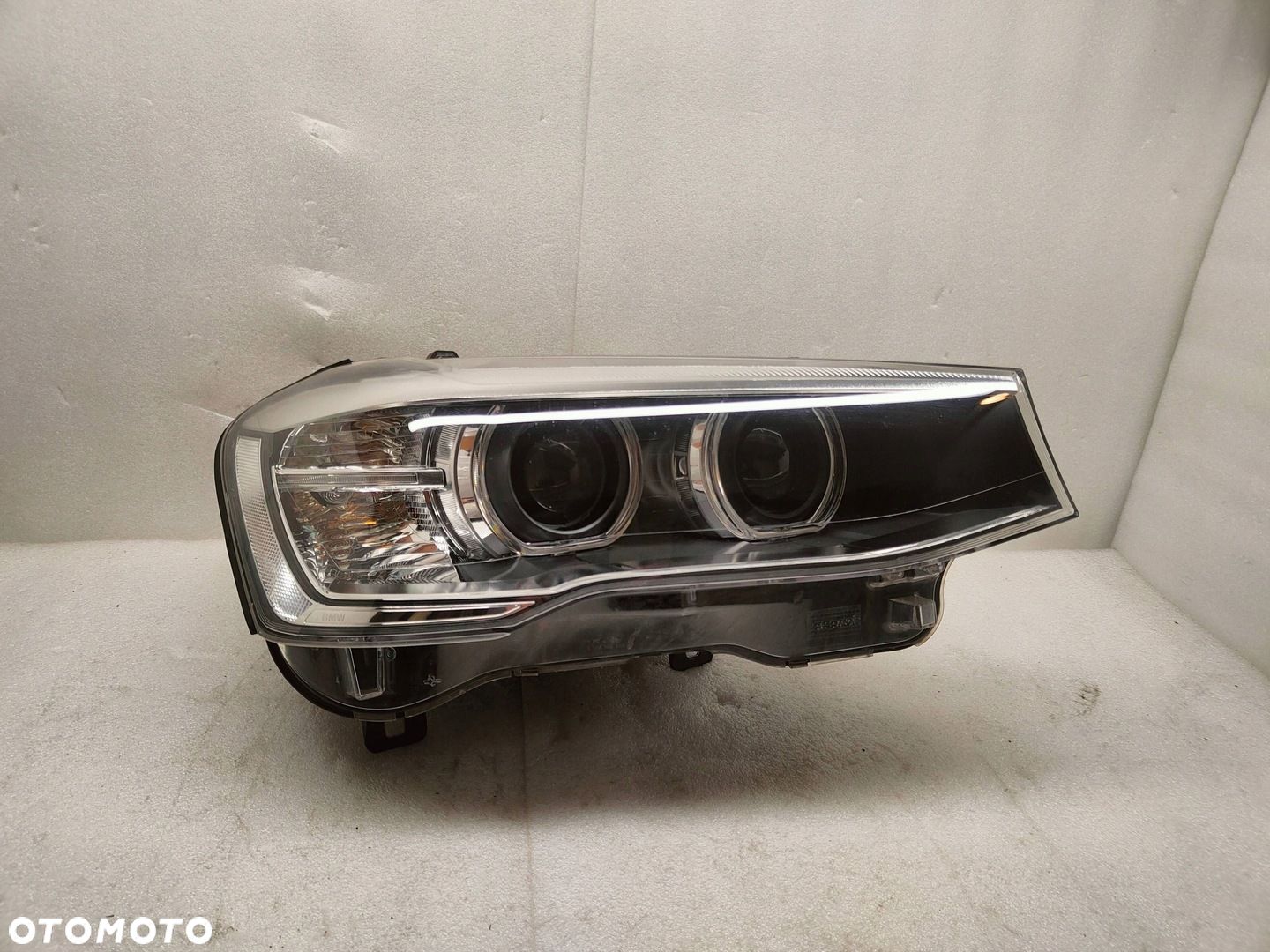 BMW X3 F25 XENON NIE SKRĘTNY Przód strona prawa 7400018 - 1